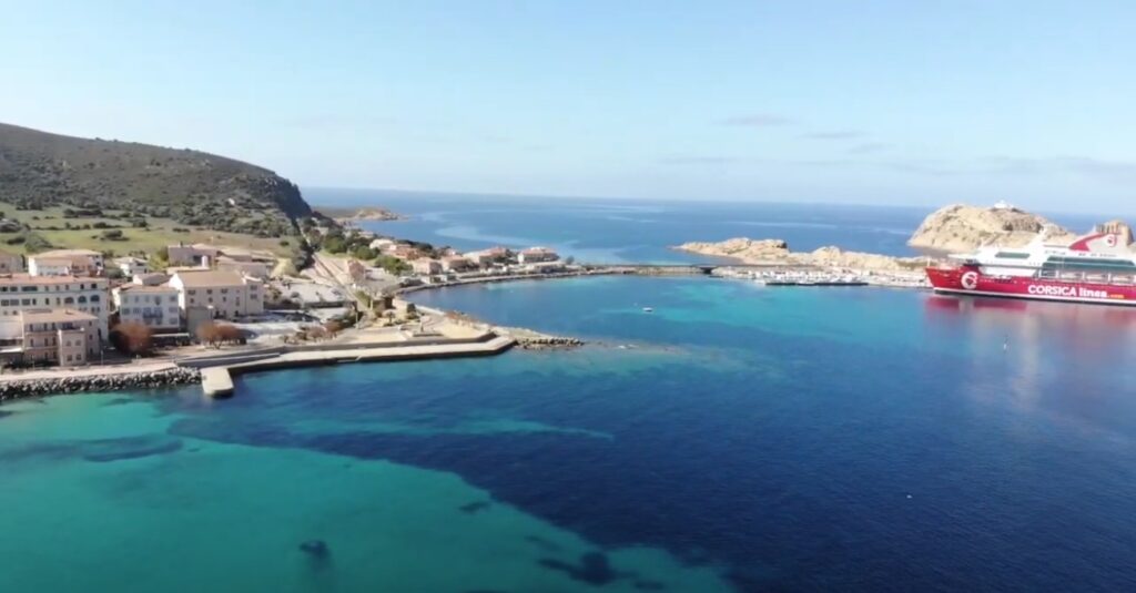 Île Rousse en haute Corse, camping de luxe